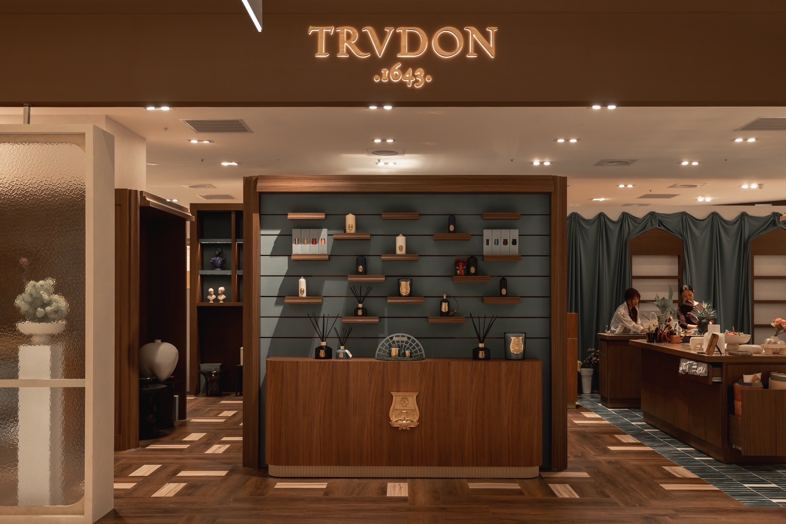 TRUDON台中漢神洲際